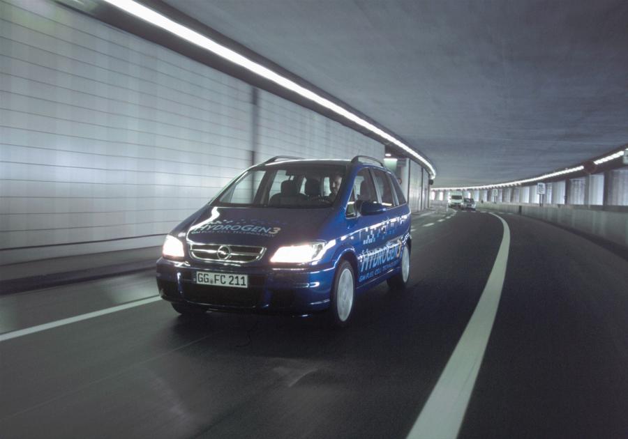  Opel HydroGen3 Concept 2005 года  (фото 4 из 69)